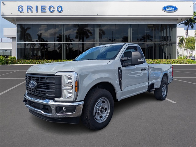 2026 Ford F-350 XL photo 4