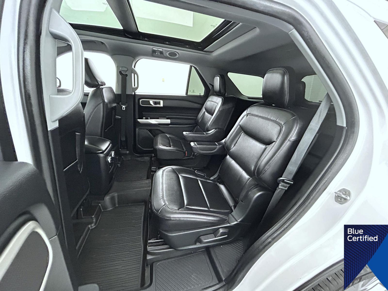 2021 Ford Explorer XLT photo 19