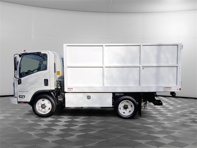 2025 Chevrolet Silverado 4500HD photo 2