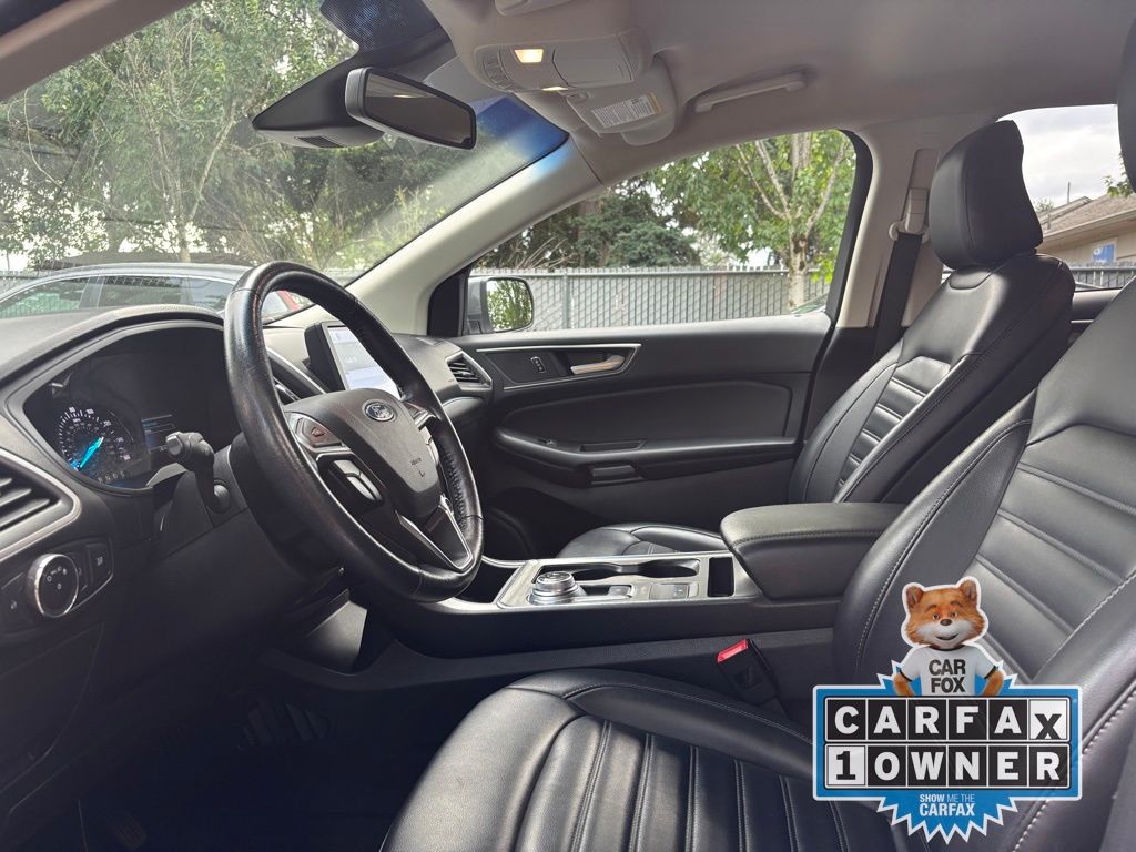 2022 Ford Edge SEL photo 22
