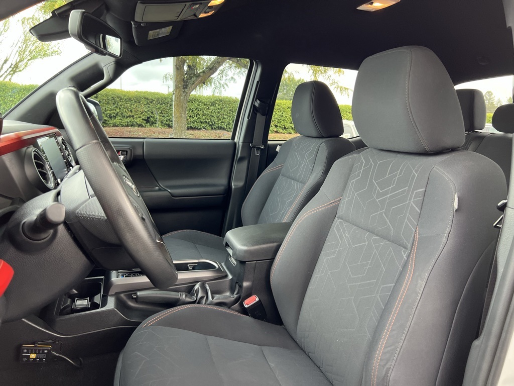 2020 Toyota Tacoma SR5 photo 11