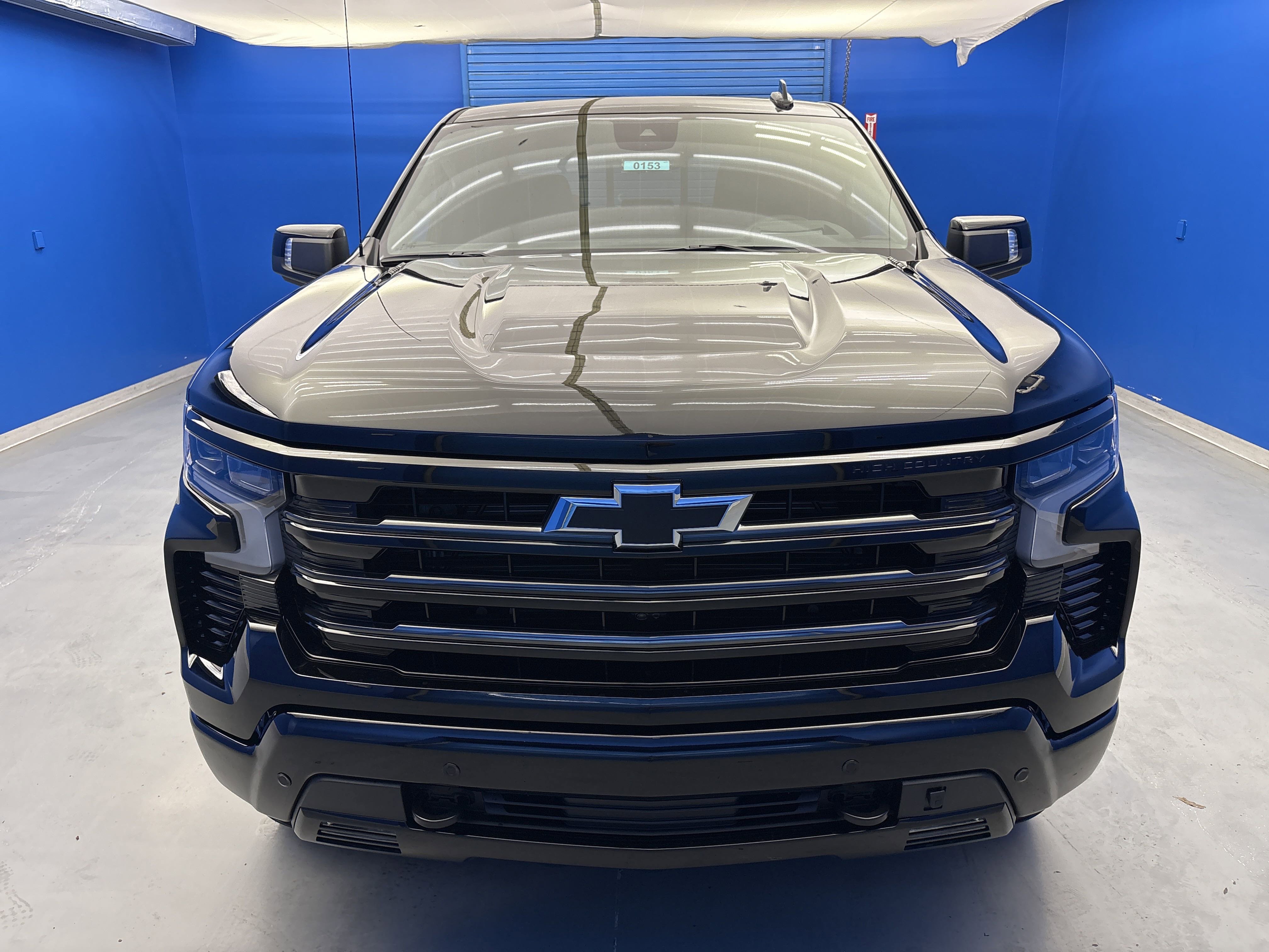 2026 Chevrolet Silverado 1500 High Country photo 3