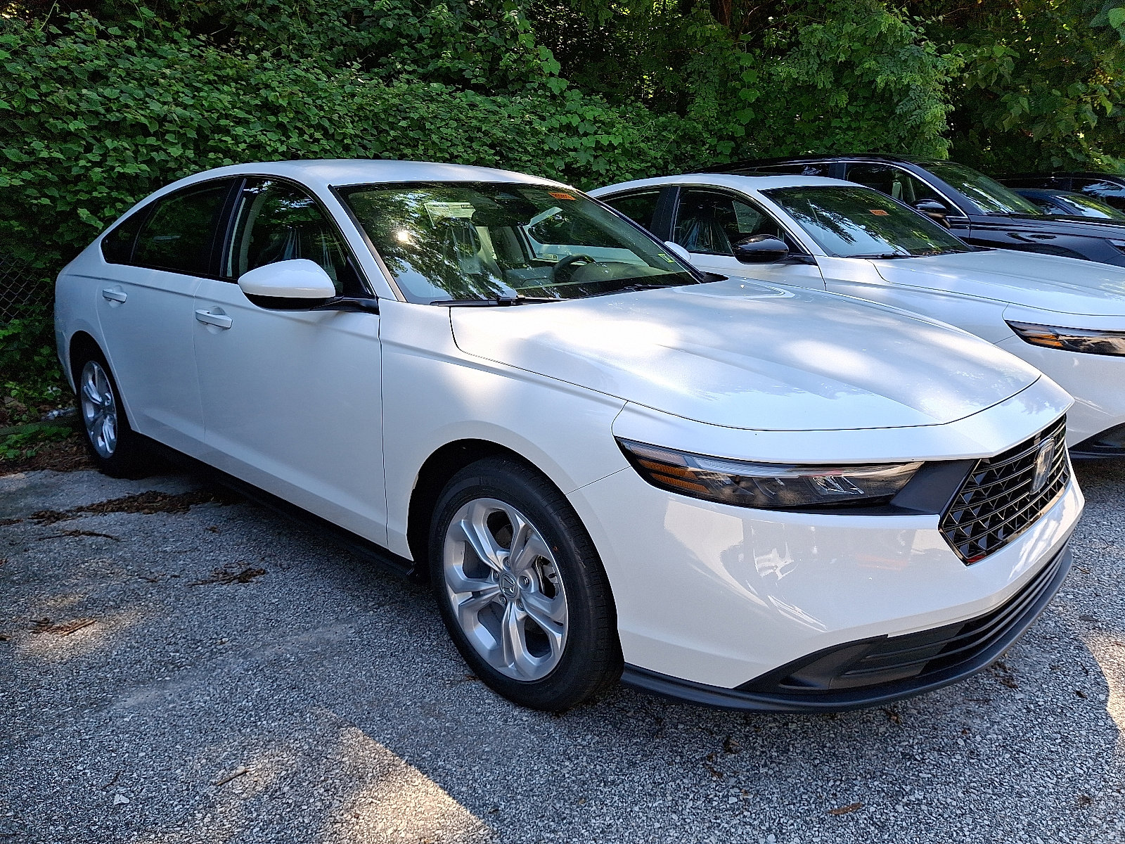 2025 Honda Accord LX photo 2