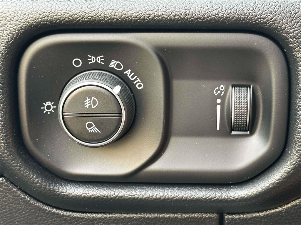 2020 Ram 1500 Big Horn Lone Star photo 18
