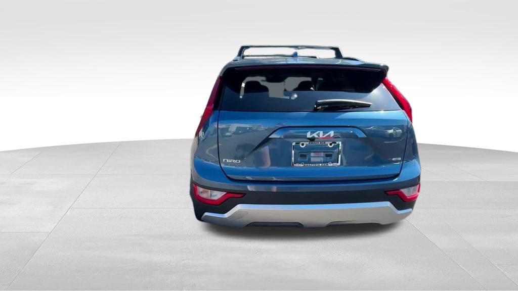 2025 Kia Niro EX photo 4