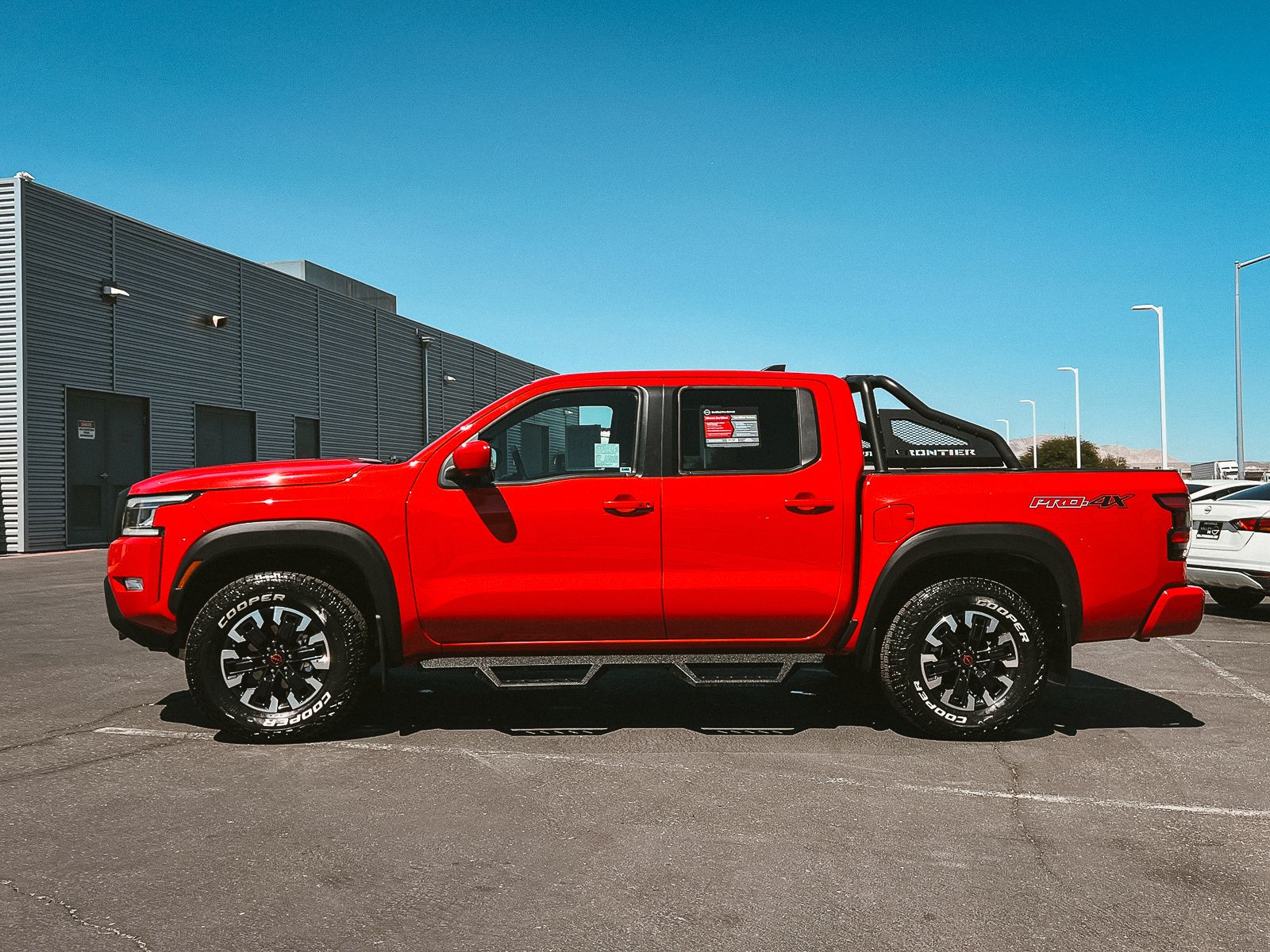 2024 Nissan Frontier PRO-4X photo 3