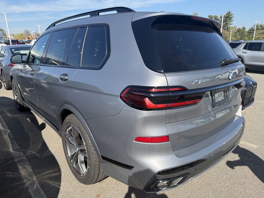 2026 Bmw X7 M60i photo 3