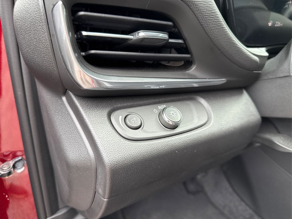 2024 Buick Envista Preferred photo 32