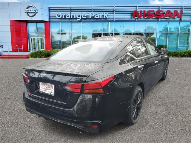 2025 Nissan Altima SV Special Edition photo 2