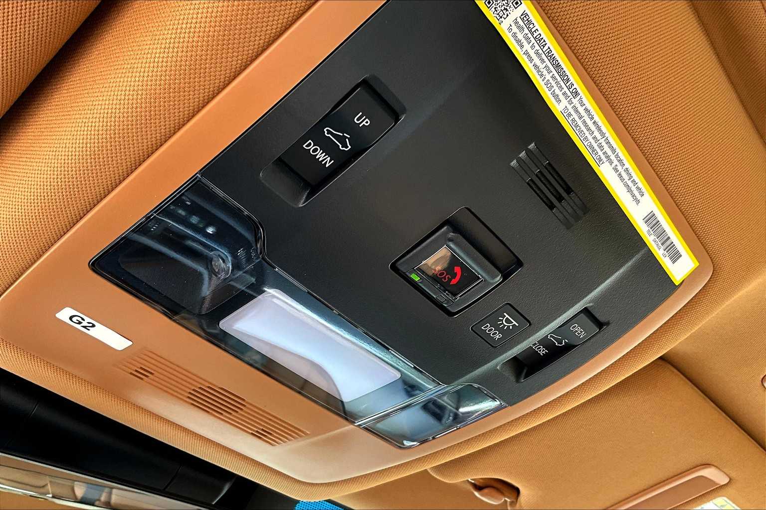 2025 Lexus ES 300h Premium photo 13