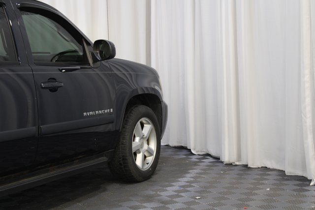 2008 Chevrolet Avalanche LT photo 28