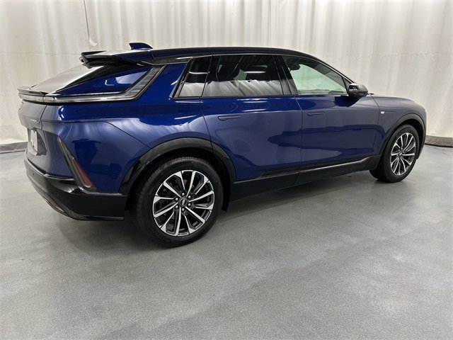 2024 Cadillac Lyriq Sport photo 4