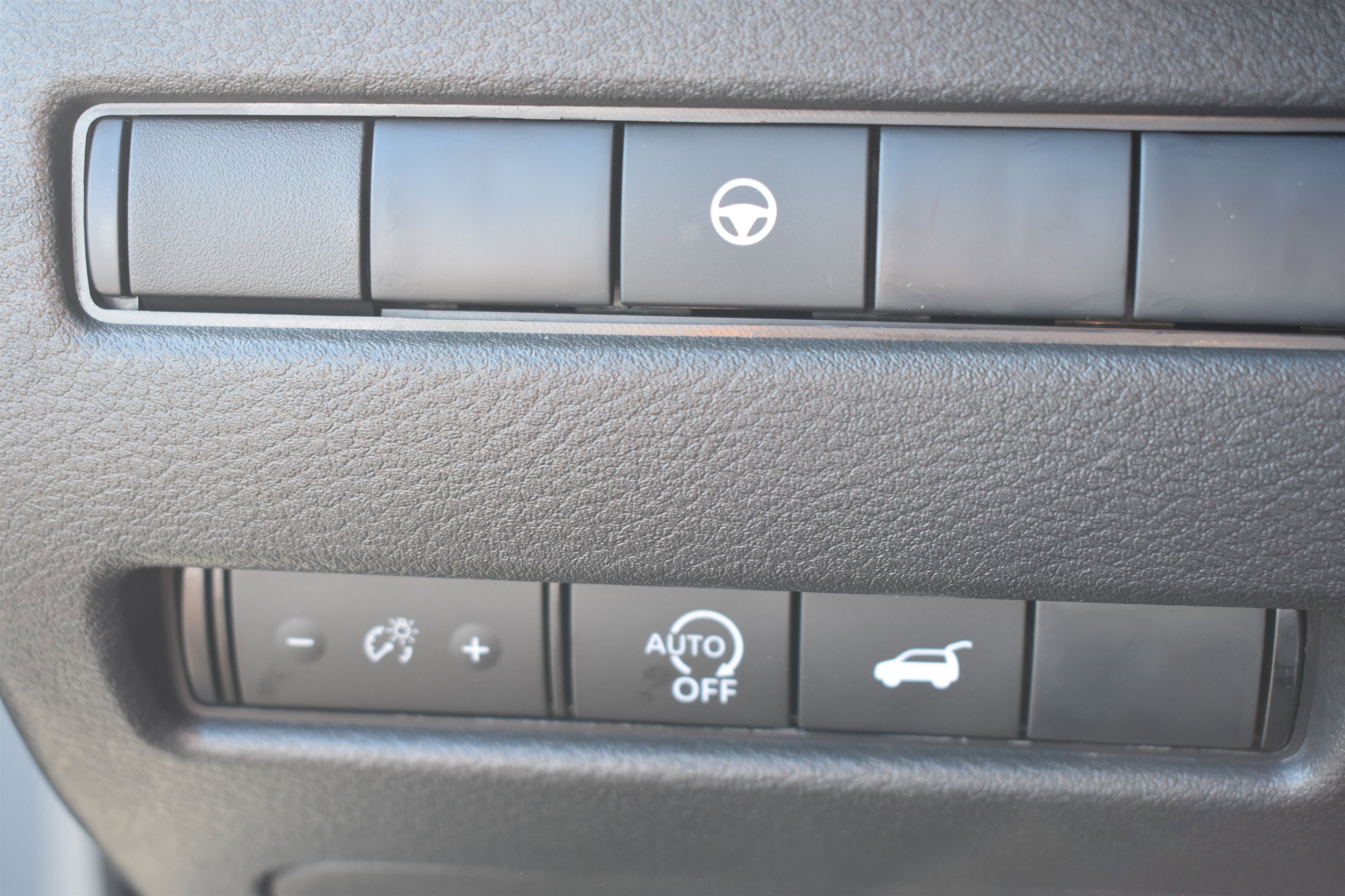 2026 Nissan Rogue SV photo 16