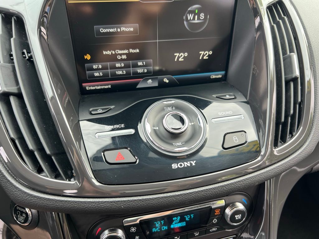 2015 Ford Escape Titanium photo 32