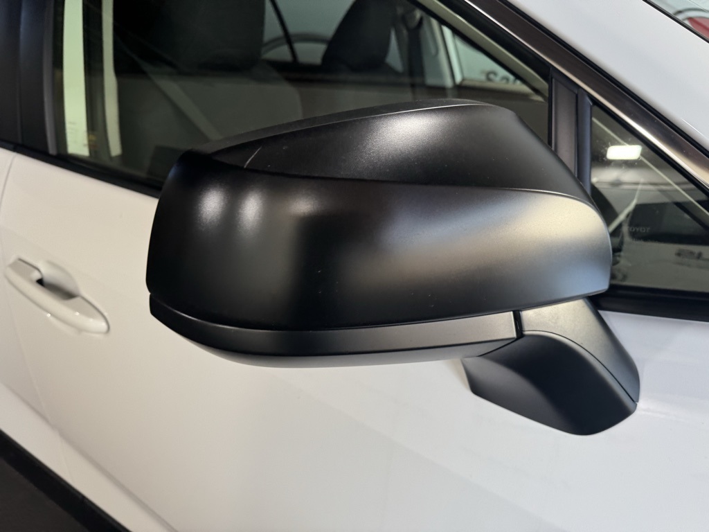 2025 Toyota RAV4 LE photo 9
