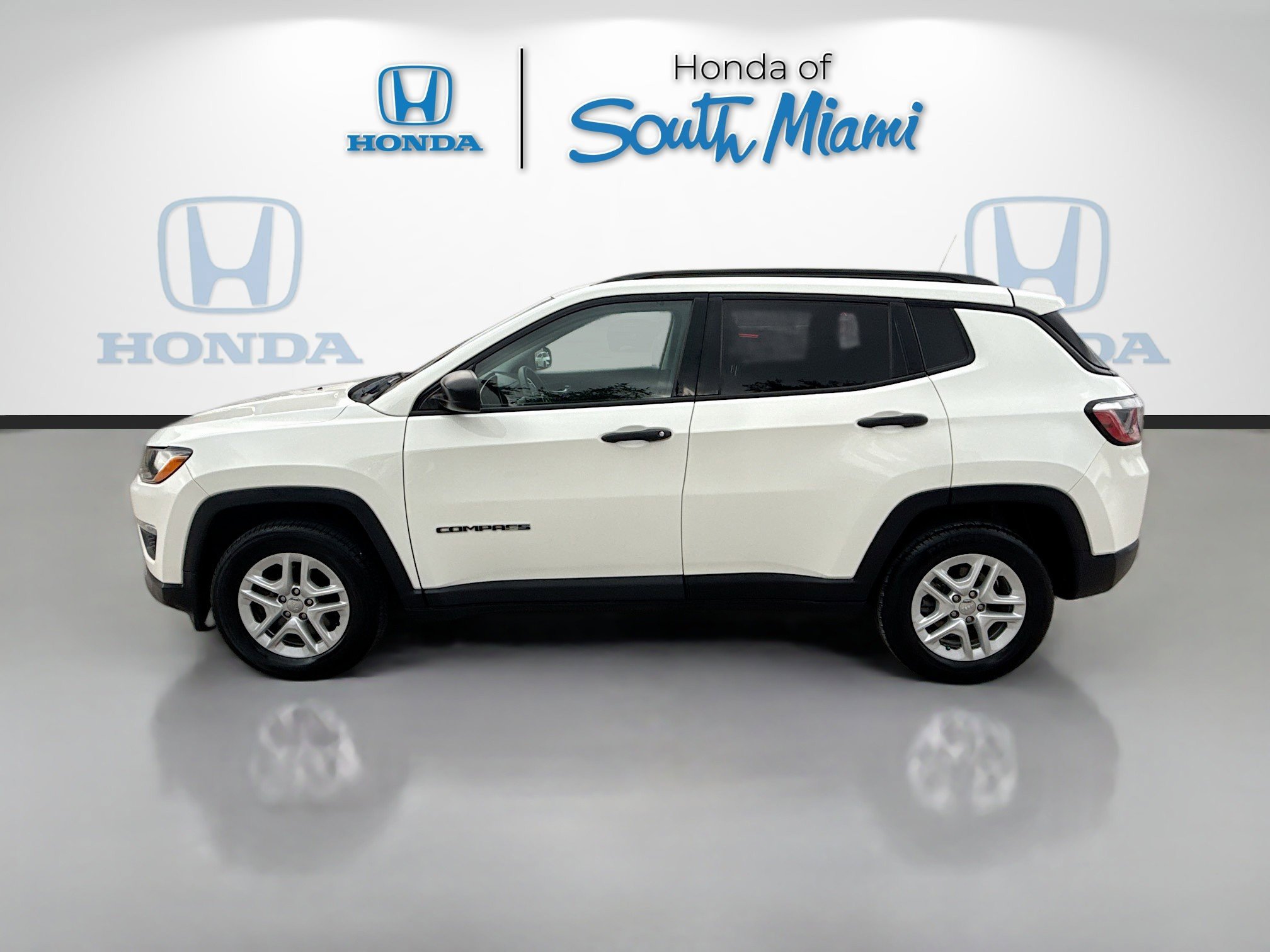 2018 Jeep Compass Sport photo 4