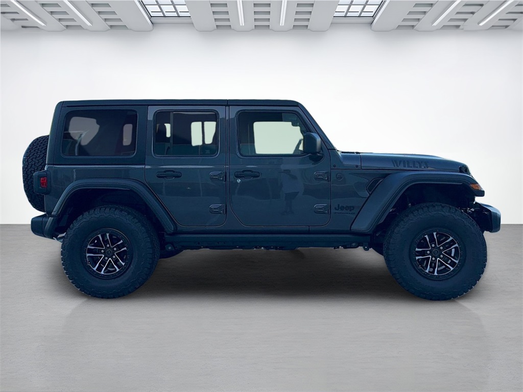 2025 Jeep Wrangler Willys photo 2
