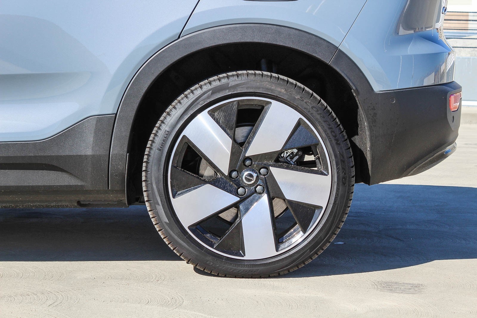 2023 Volvo C40 Recharge Ultimate photo 10