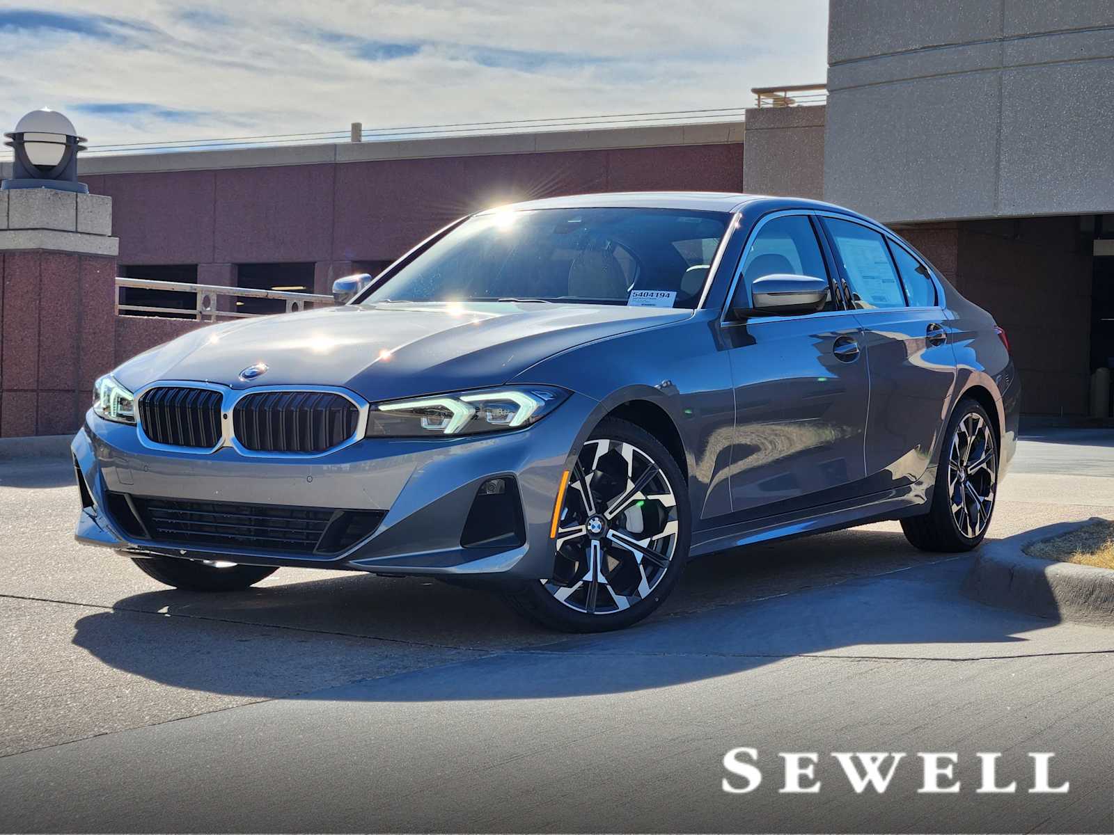 2026 BMW 3 Series 330i's photo