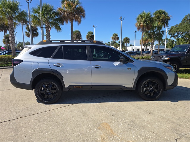 2022 Subaru Outback Wilderness photo 3