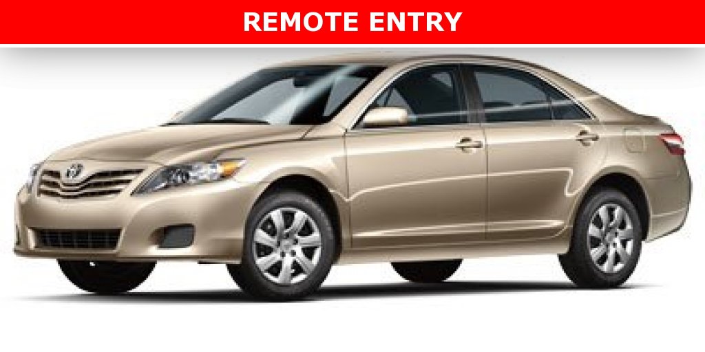 2011 Toyota Camry LE's photo
