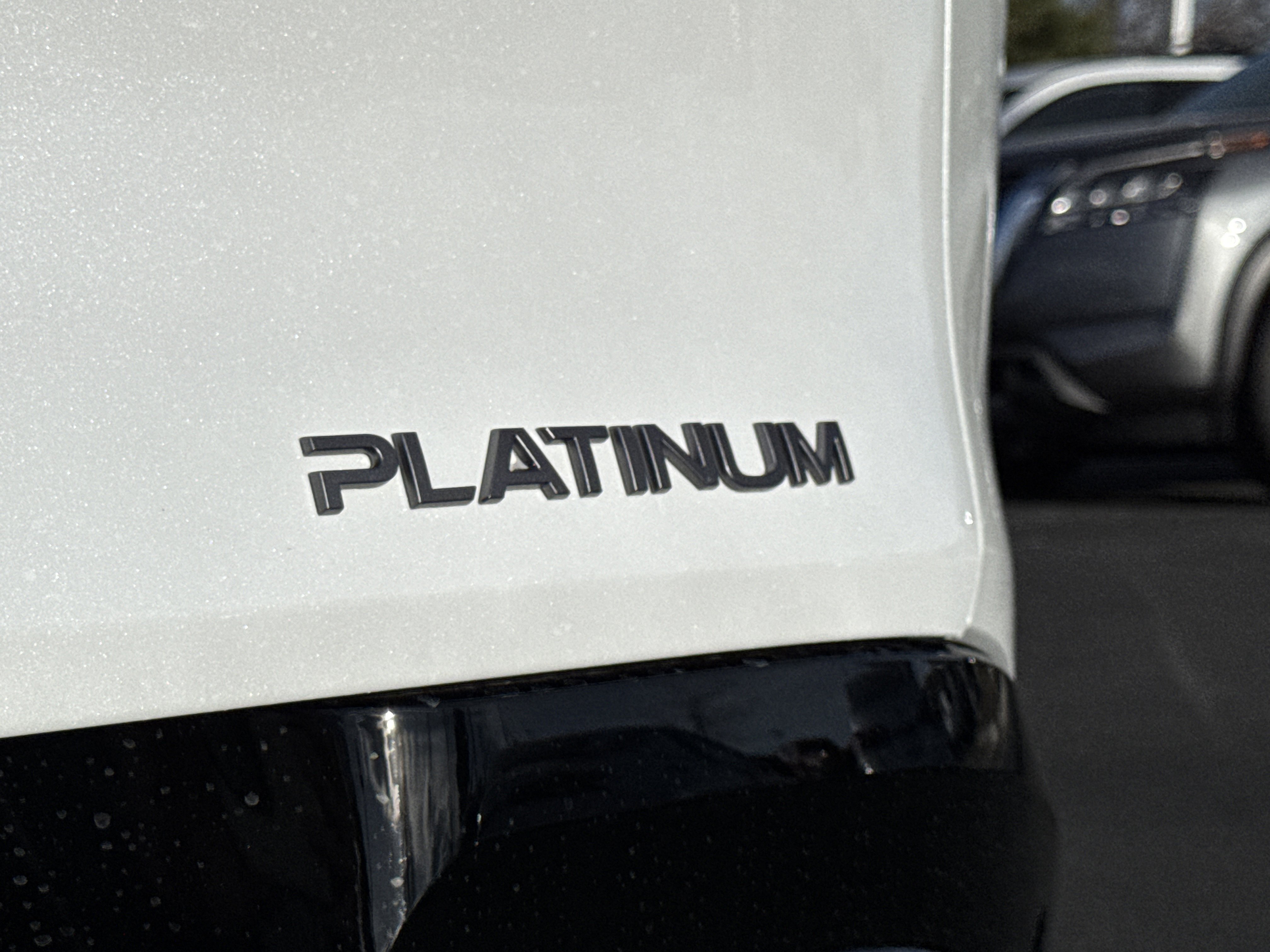 2026 Nissan Murano Platinum photo 3