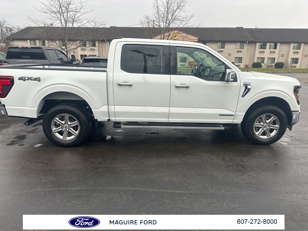 2025 Ford F-150 XLT photo 3