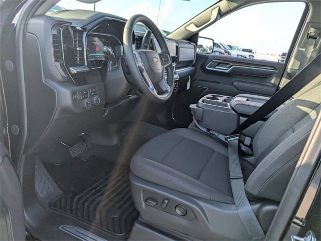 2026 Chevrolet Silverado 1500 LT photo 6