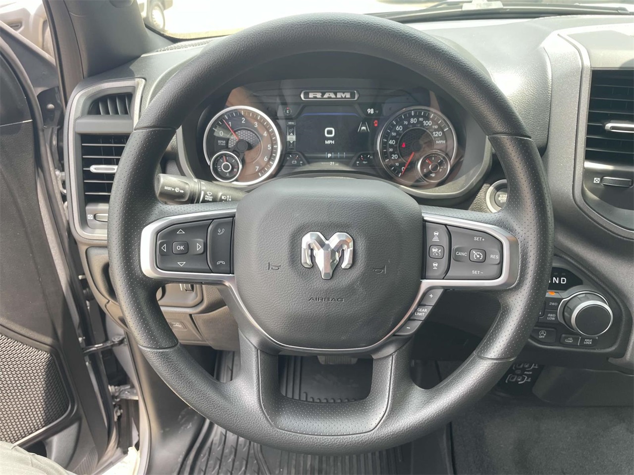 2025 Ram 1500 Warlock photo 24