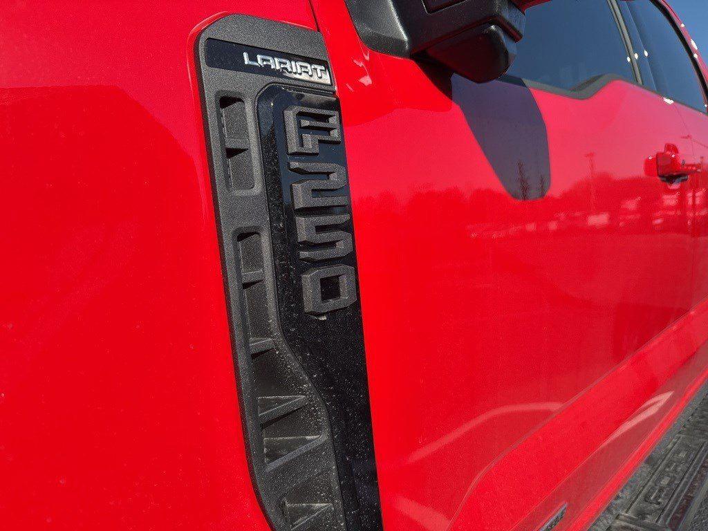 2025 Ford F-250 Lariat photo 22