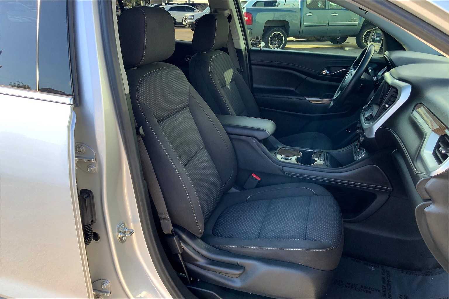 2020 Gmc Acadia SLE photo 6