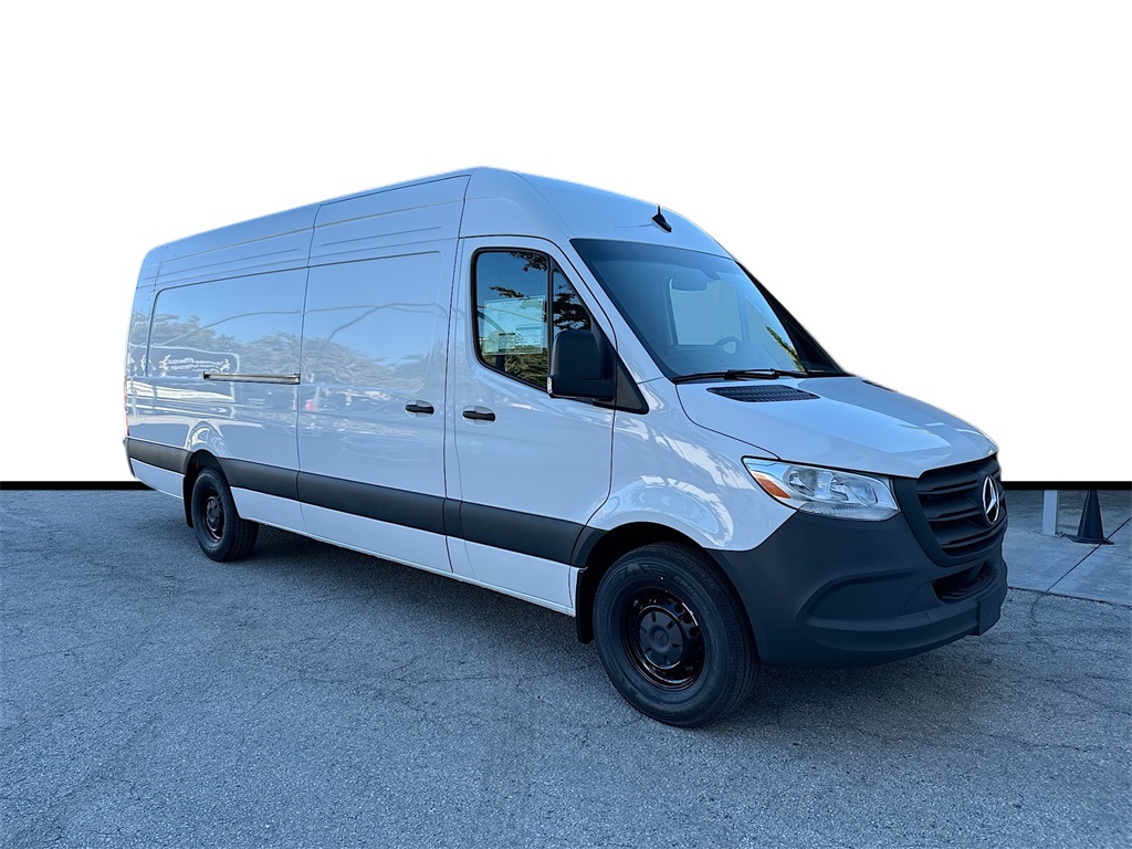 2026 Mercedes-Benz Sprinter Cargo Van Base's photo