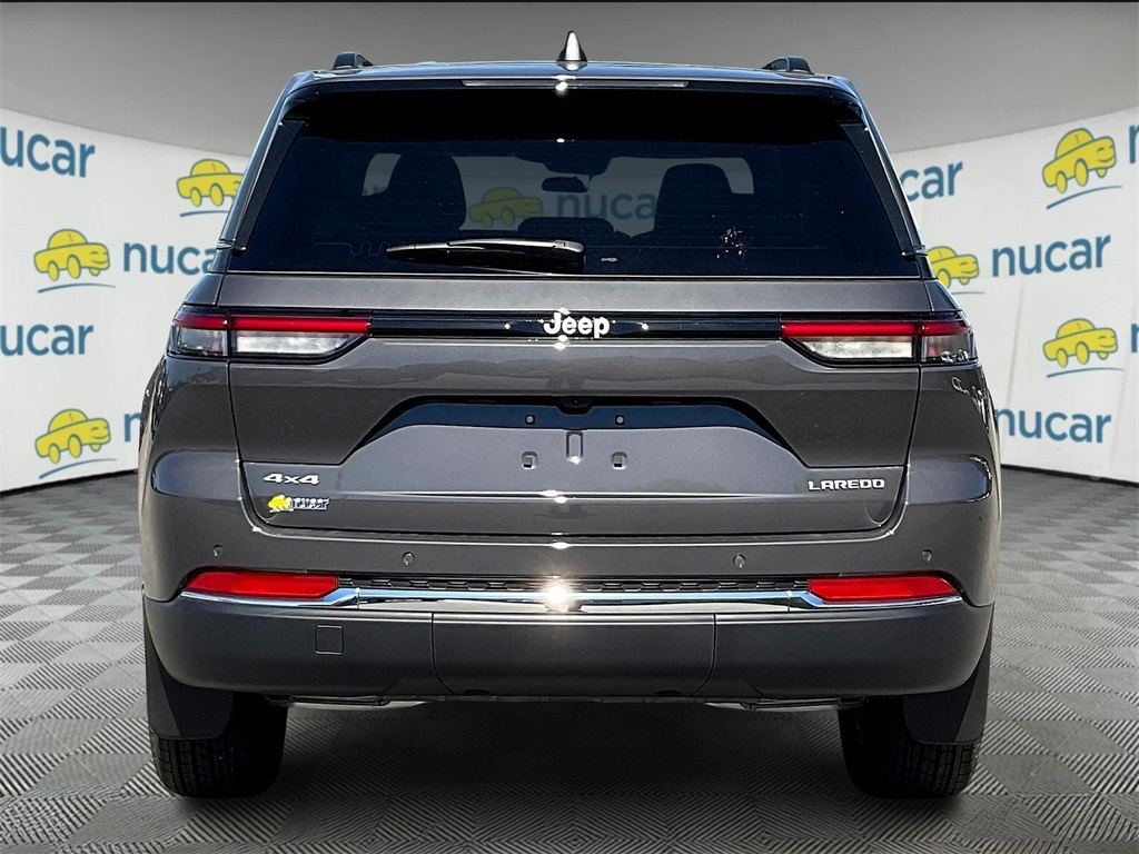 2025 Jeep Grand Cherokee Laredo X photo 5