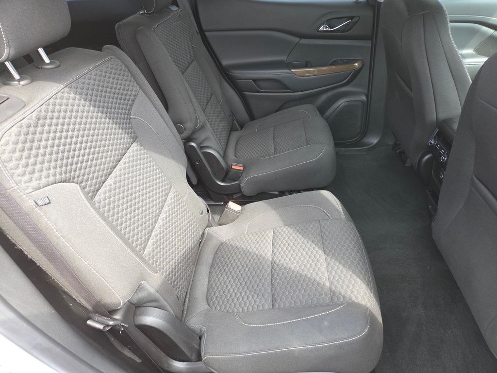 2019 Gmc Acadia SLE photo 12