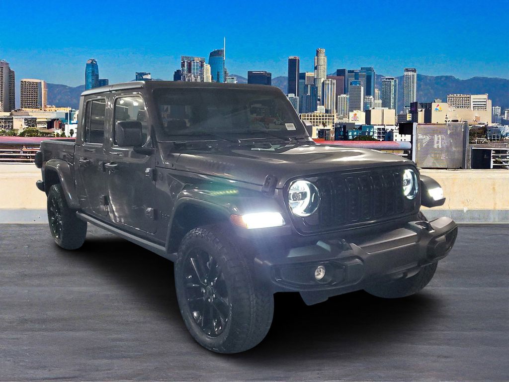 2024 Jeep Gladiator Willys photo 2