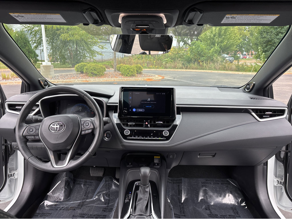 2025 Toyota Corolla XSE photo 3