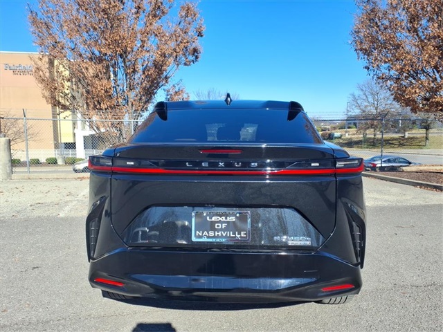 2024 Lexus RZ 450e Luxury photo 4