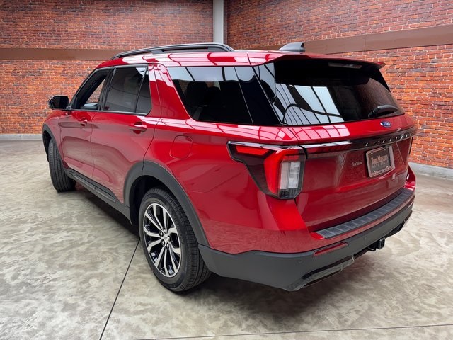 2025 Ford Explorer ST-Line photo 3