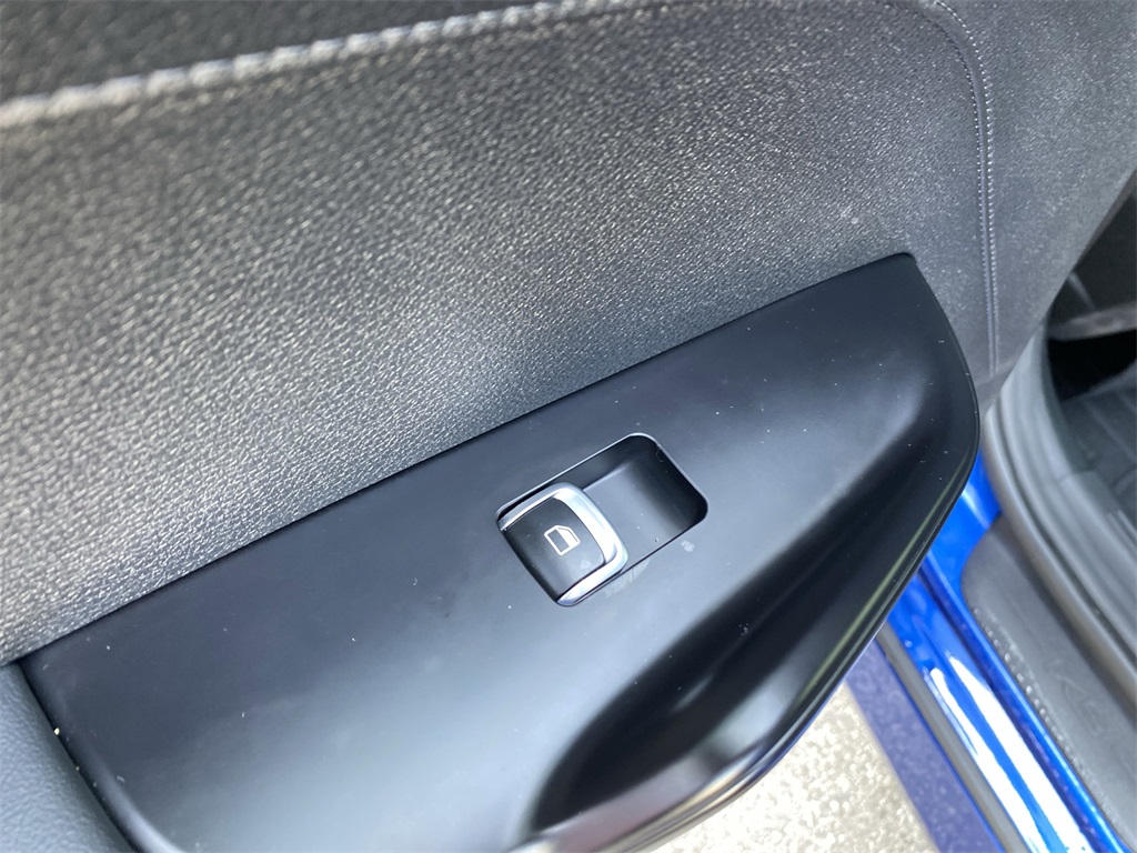 2023 Kia K5 GT-Line photo 28