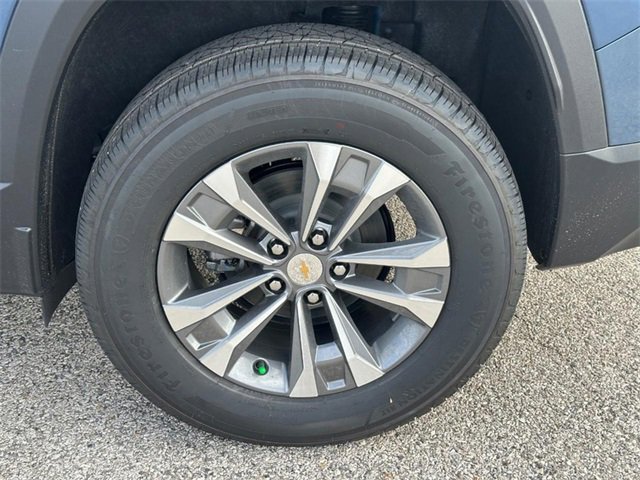 2026 Chevrolet Equinox photo 3