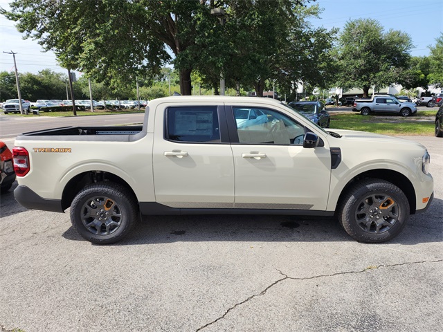 2024 Ford Maverick Lariat photo 2