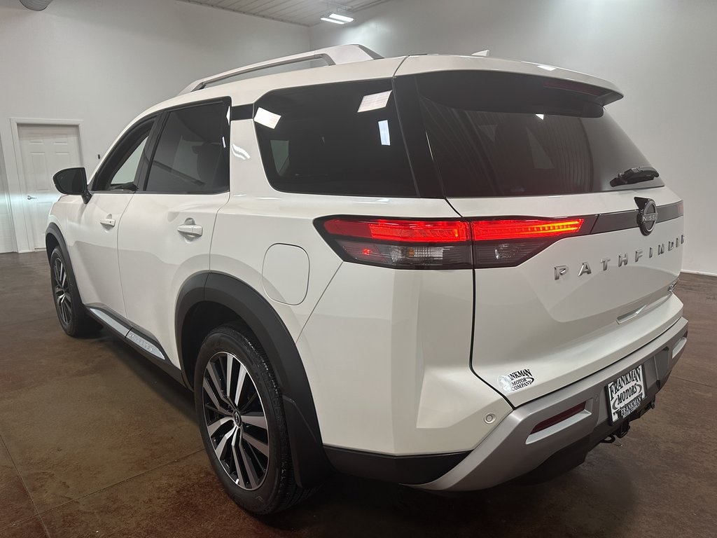 2024 Nissan Pathfinder Platinum photo 44