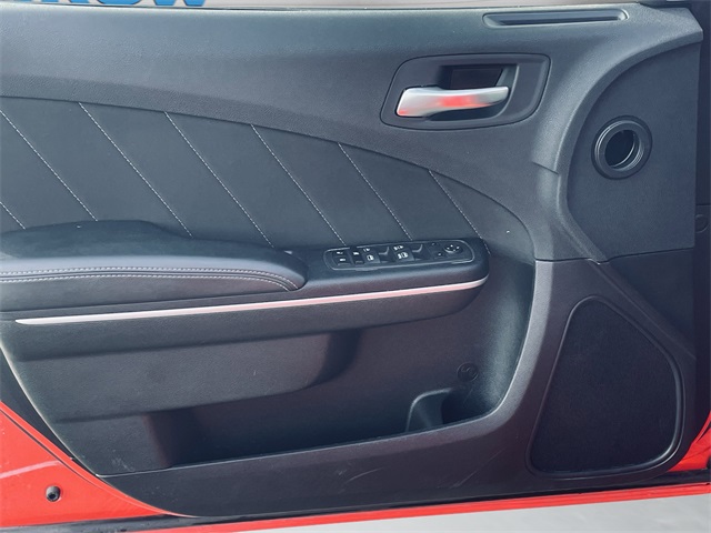 2023 Dodge Charger R/T photo 12