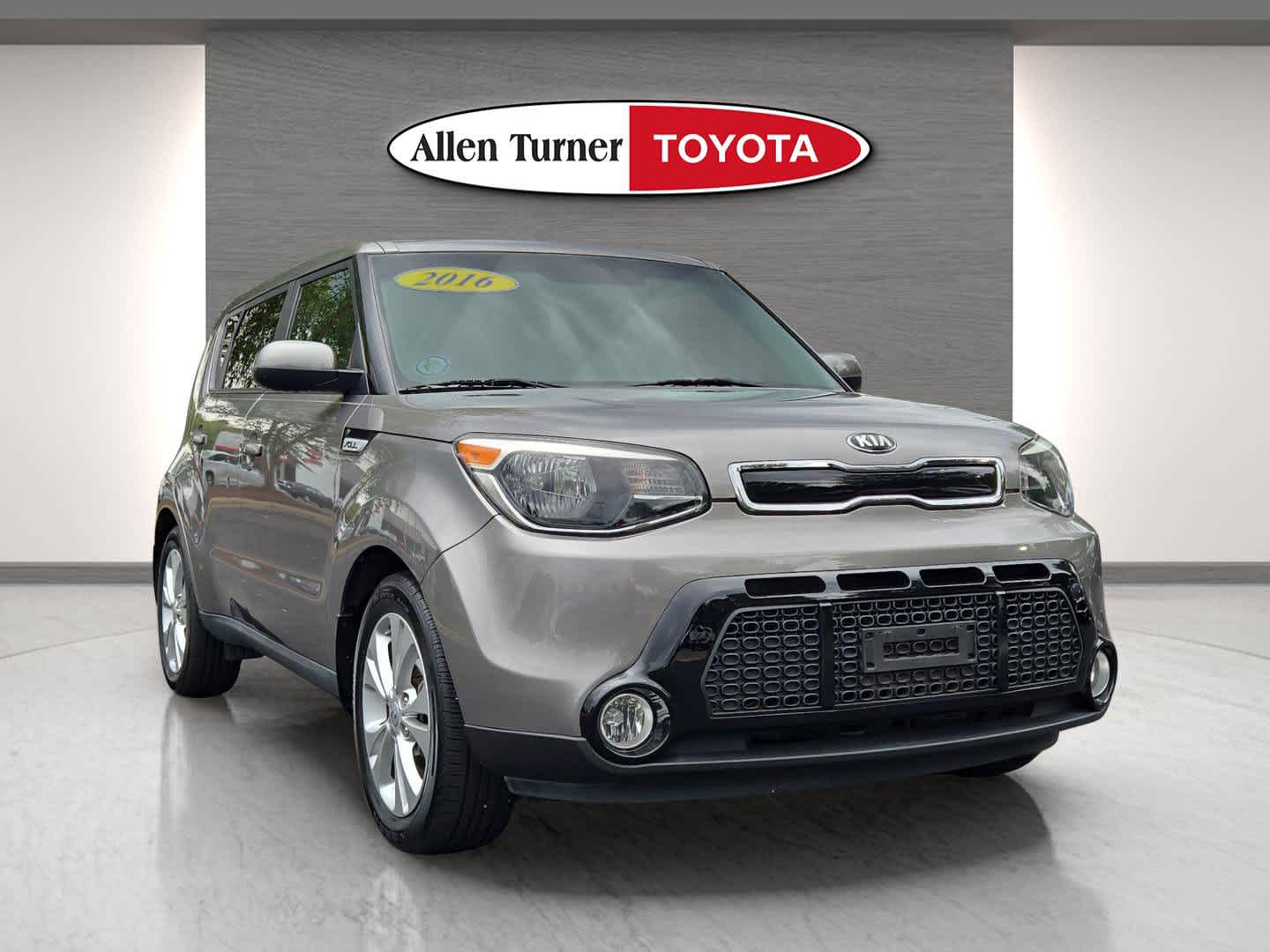 2016 Kia Soul Exclaim photo 2