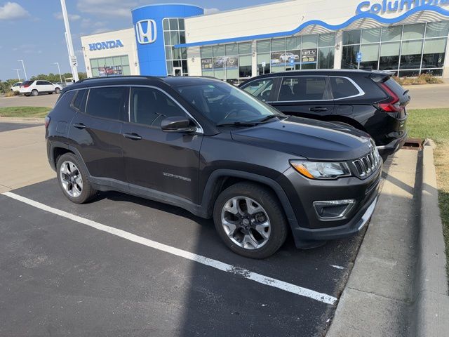 2018 Jeep Compass Limited photo 2