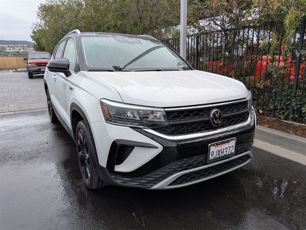 2024 Volkswagen Taos SE