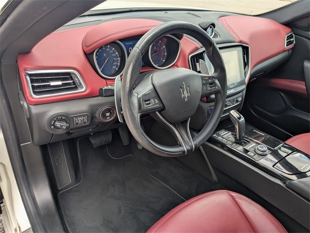 2020 Maserati Ghibli S photo 9