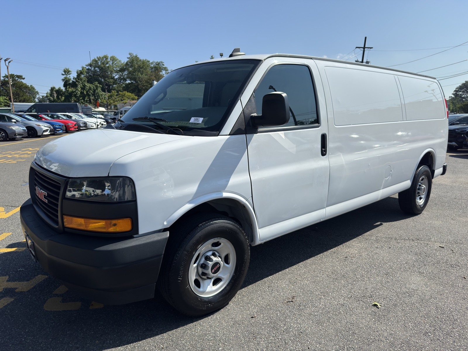 2023 Gmc Savana Cargo 2500 photo 3