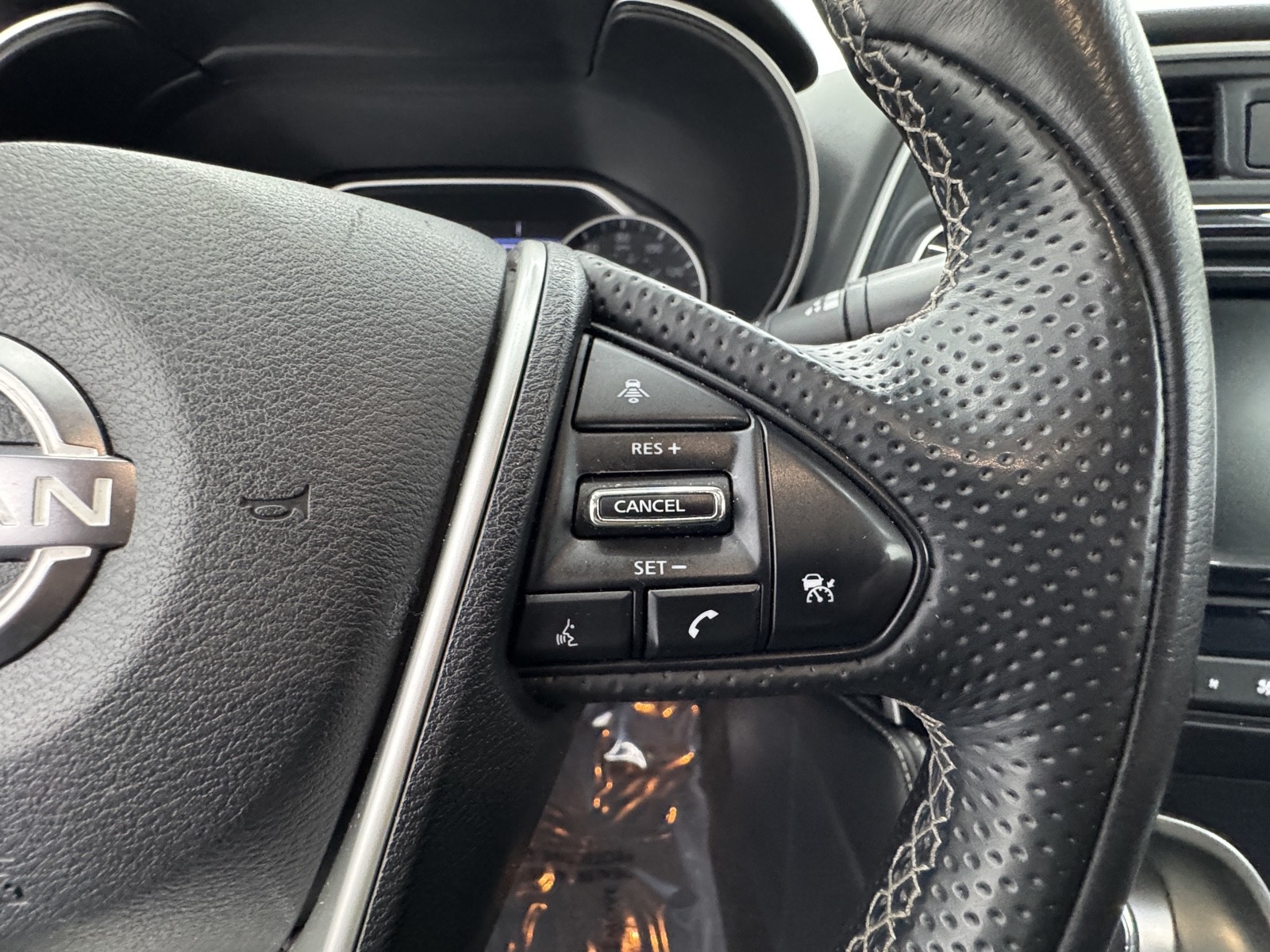 2023 Nissan Maxima SV photo 17