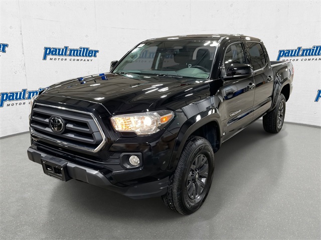 2023 Toyota Tacoma SR5's photo